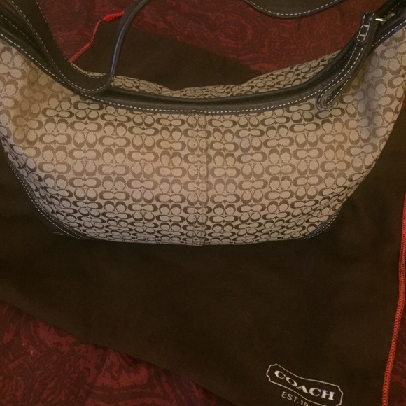 Coach Signature Satchel - Picture 1 of 4